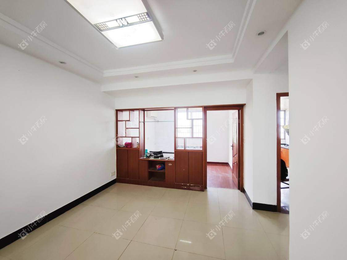 镇江兰信公寓在售二手房源室内图_小牛看房