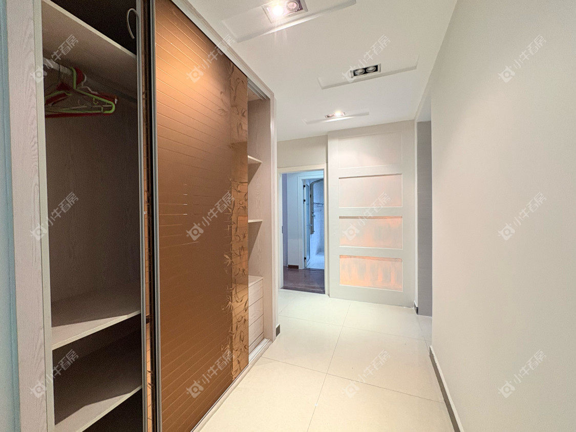 镇江天波城在售二手房源室内图_小牛看房