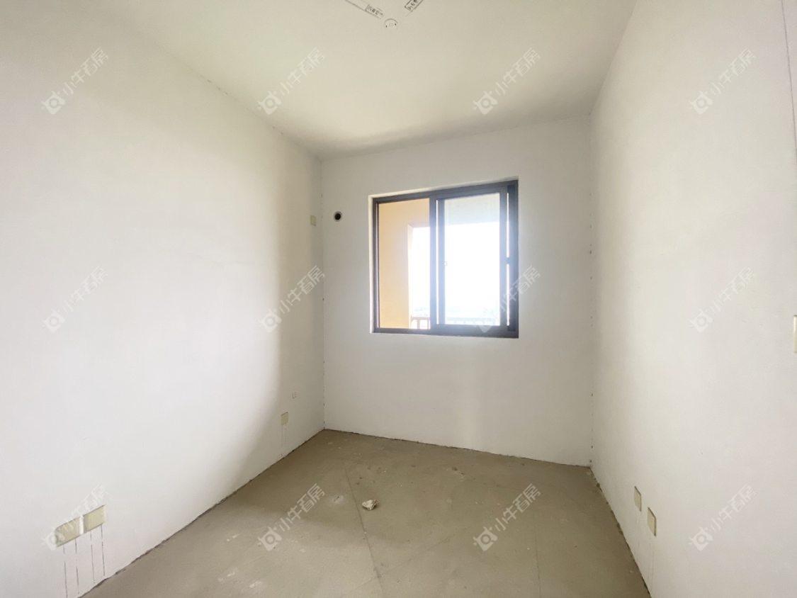 镇江荣城国际（藏龙御景）在售二手房源室内图_小牛看房