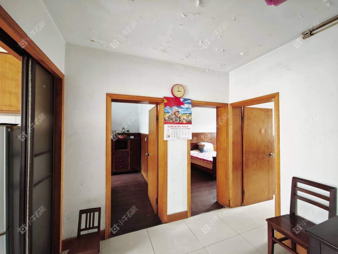 镇江凤凰新村在售二手房源室内图_小牛看房