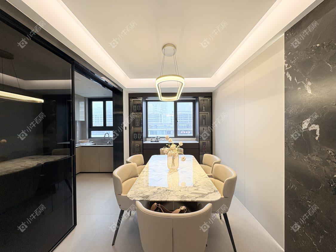 镇江中海臻如府在售二手房源室内图_小牛看房