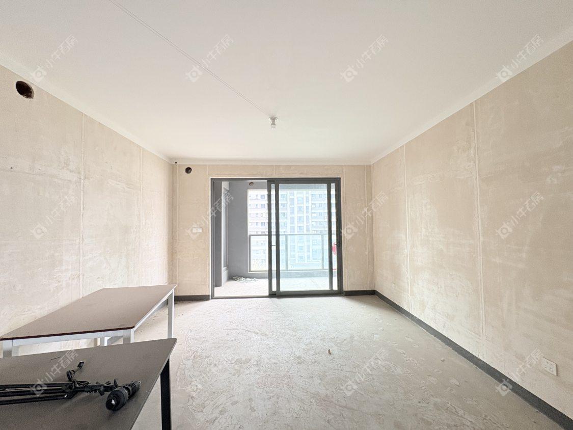 镇江金茂国际社区在售二手房源室内图_小牛看房