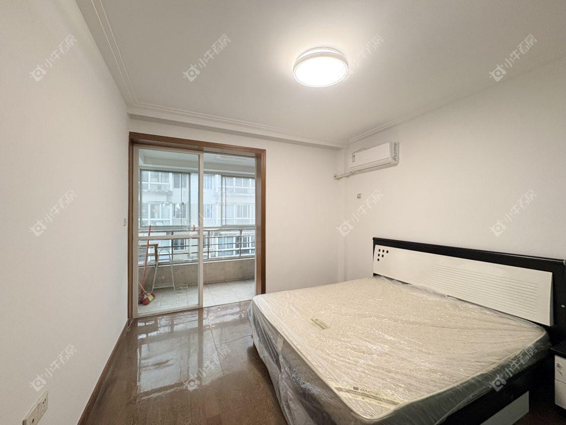 镇江凤翔花园在售二手房源室内图_小牛看房