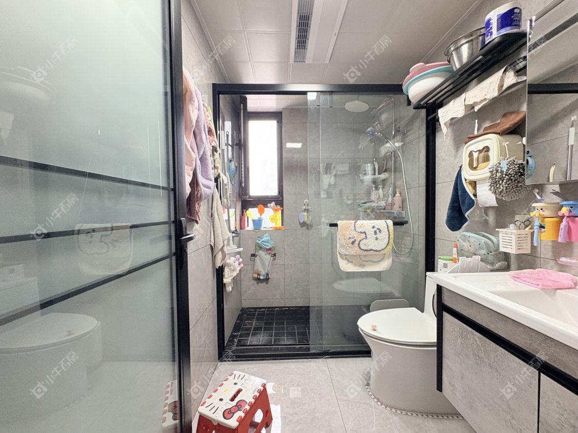 镇江凤熹台在售二手房源室内图_小牛看房