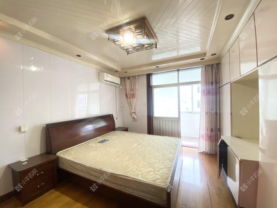 镇江中山路开关厂综合楼在售二手房源室内图_小牛看房