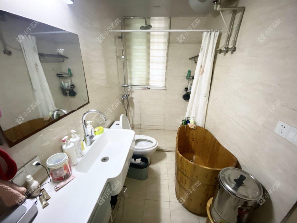 镇江中心嘉园在售二手房源室内图_小牛看房