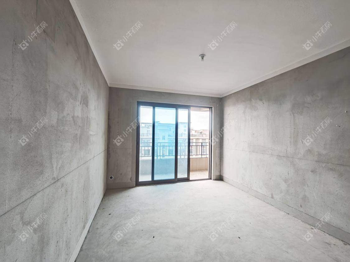 镇江碧桂园樾府在售二手房源室内图_小牛看房