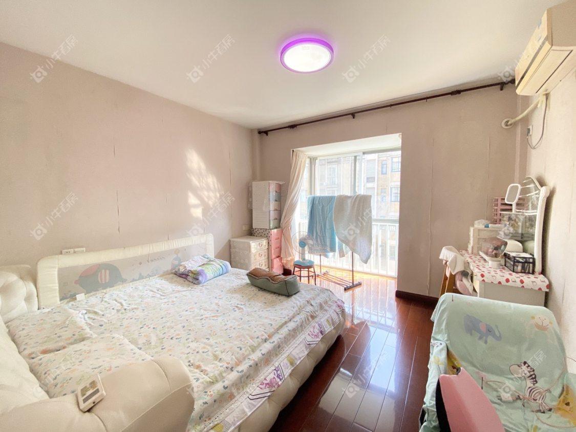 镇江水岸春天在售二手房源室内图_小牛看房