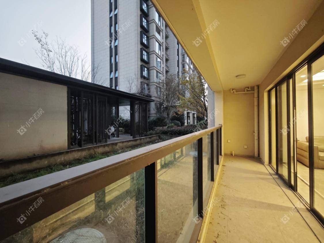 镇江红星天铂在售二手房源室内图_小牛看房