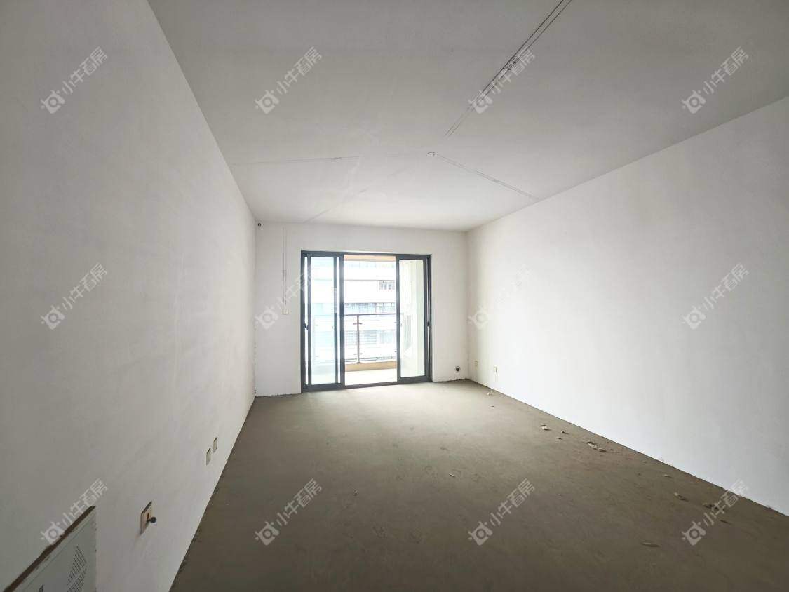 镇江荣城国际（藏龙御景）在售二手房源室内图_小牛看房