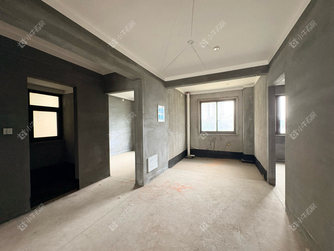 镇江珑蟠里在售二手房源室内图_小牛看房