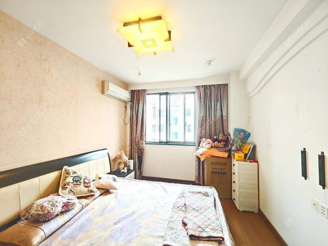 镇江世纪东升在售二手房源室内图_小牛看房