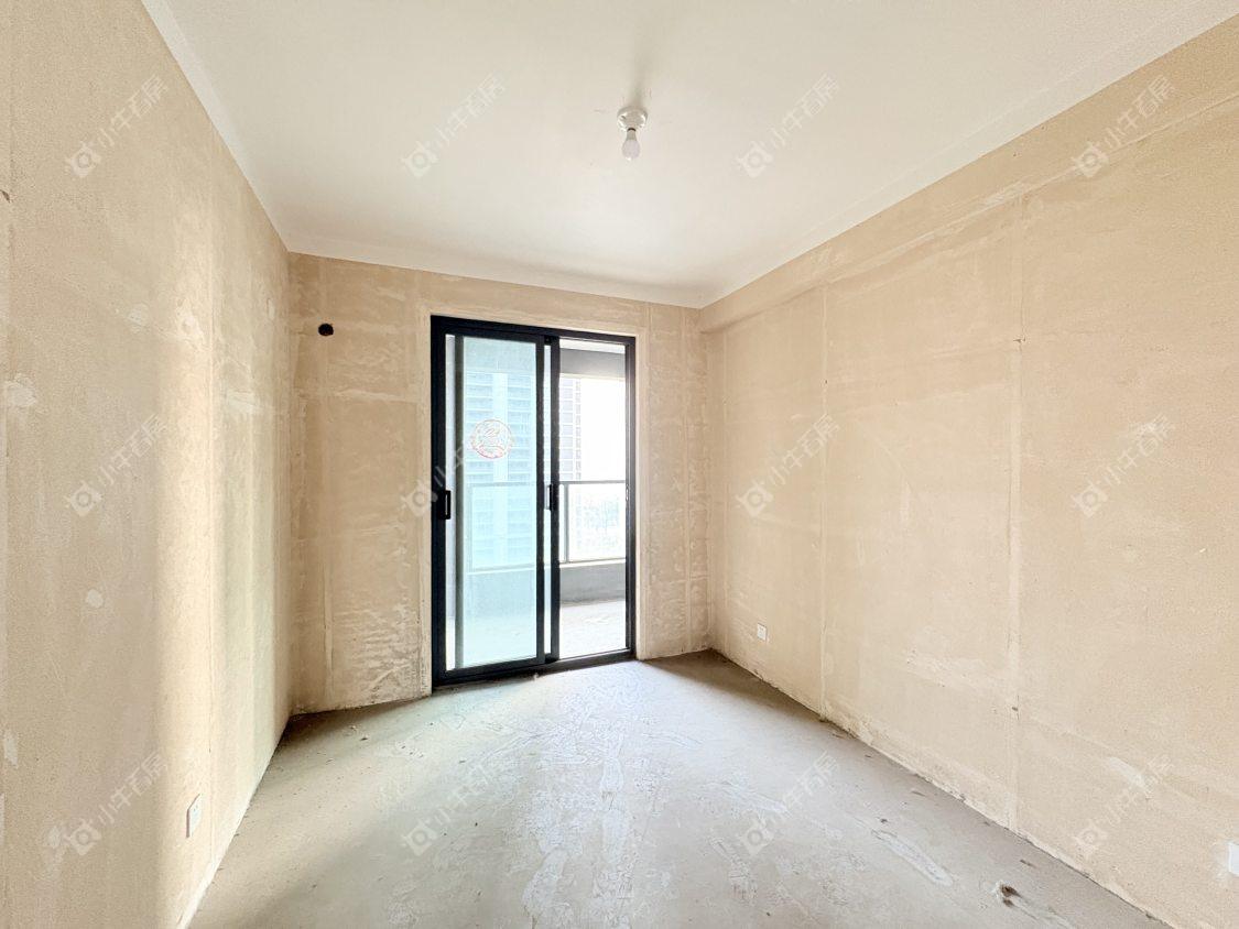 镇江融创华南映在售二手房源室内图_小牛看房