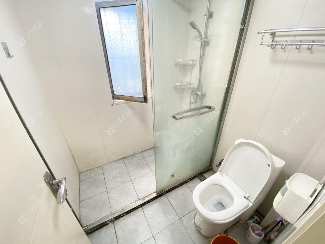 镇江玉泉小区在售二手房源室内图_小牛看房