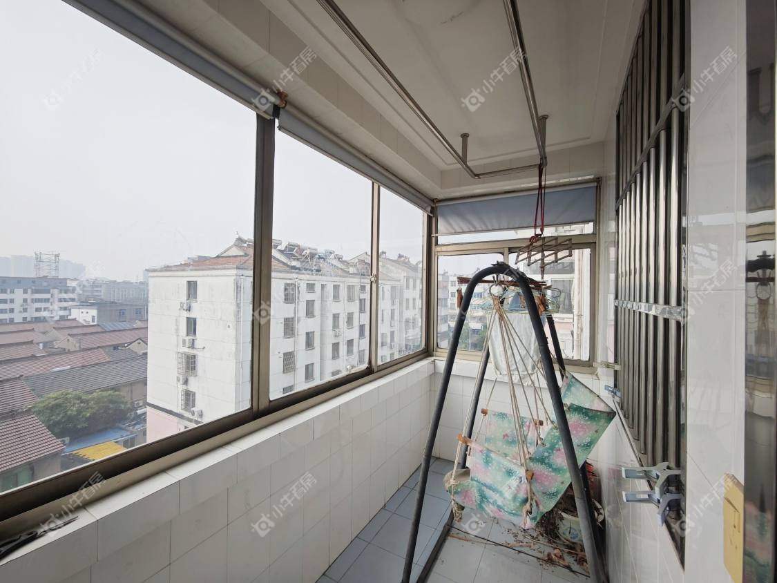 镇江水云东村在售二手房源室内图_小牛看房