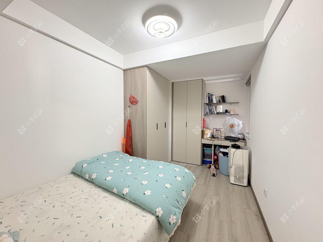 镇江粤港臻园在售二手房源室内图_小牛看房