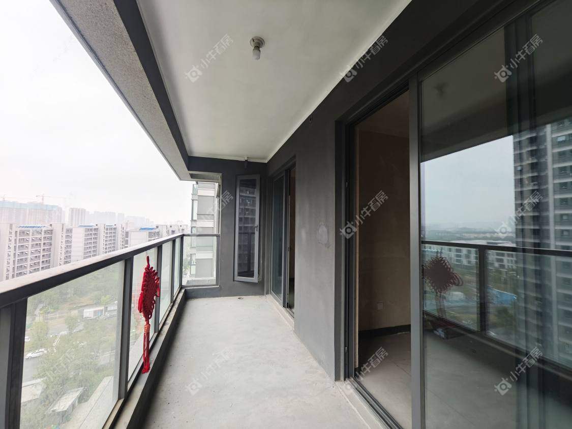 镇江金茂国际社区在售二手房源室内图_小牛看房