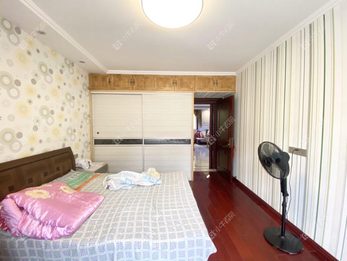 镇江泰豪公寓在售二手房源室内图_小牛看房