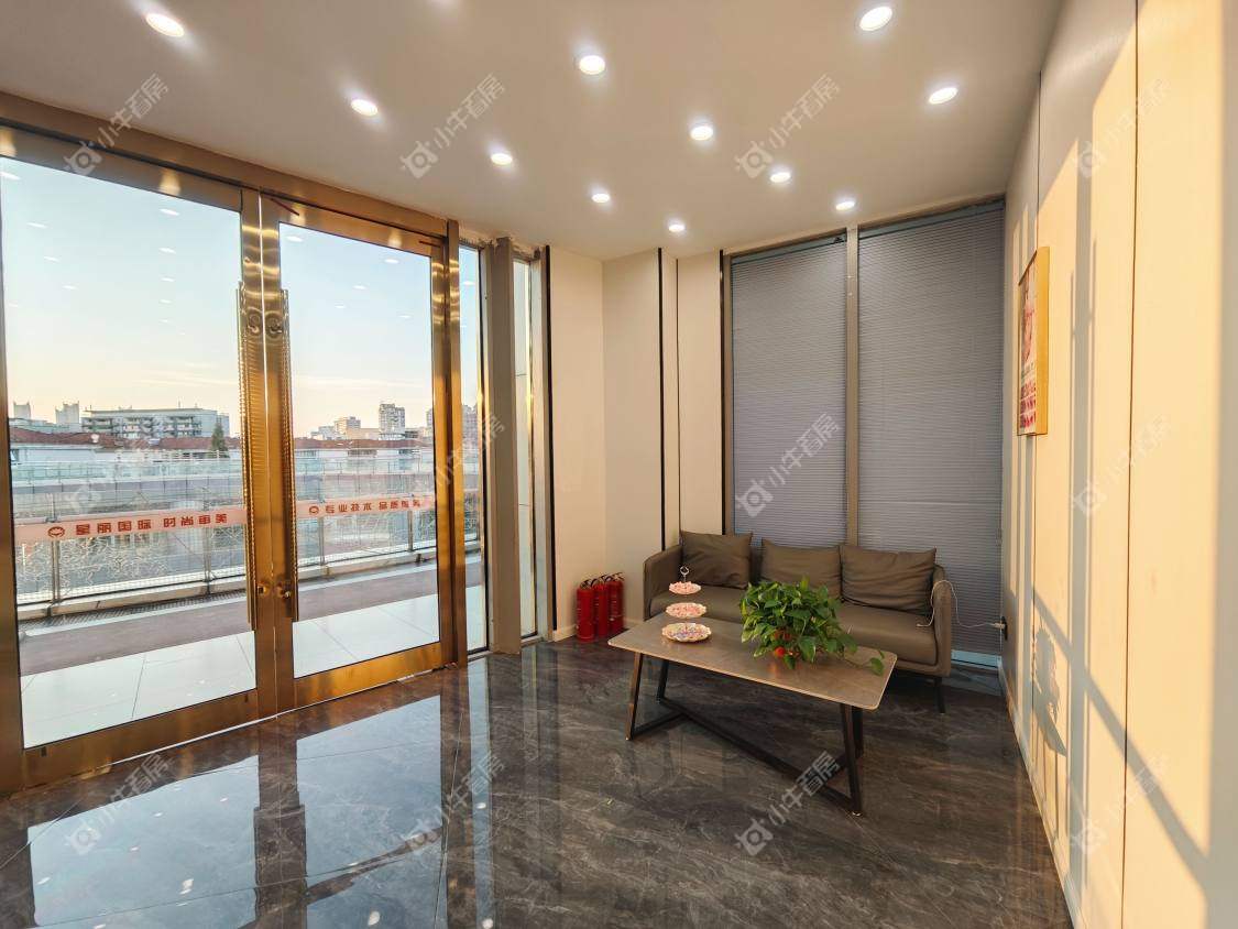 镇江金鹰天地广场在售二手房源室内图_小牛看房