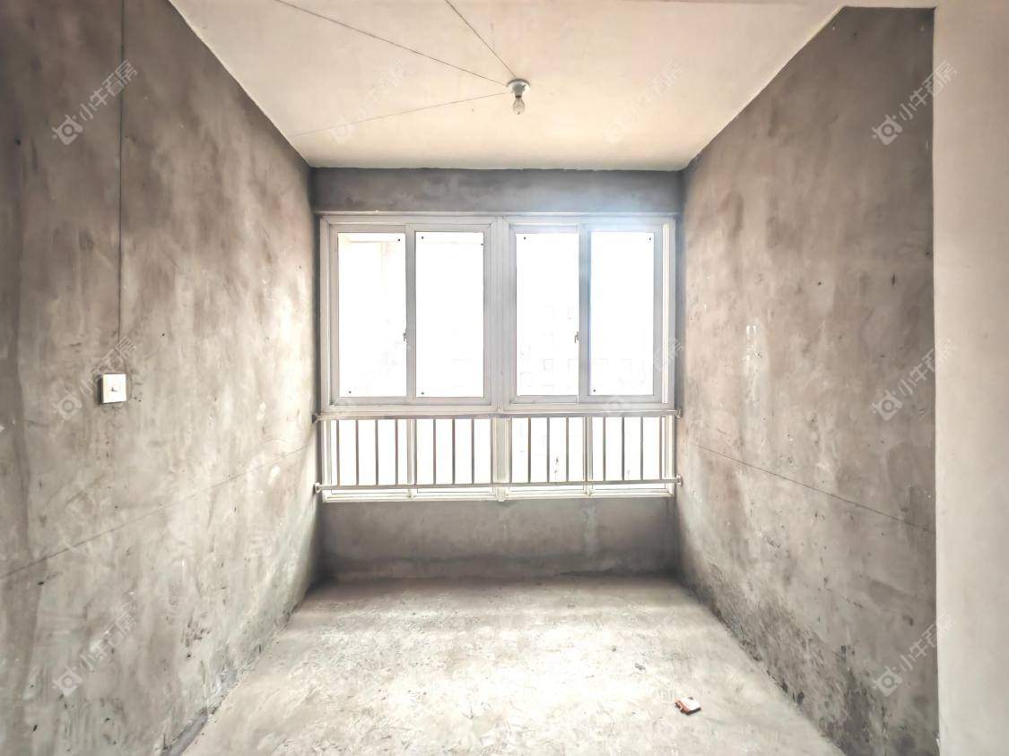 镇江东南新城在售二手房源室内图_小牛看房