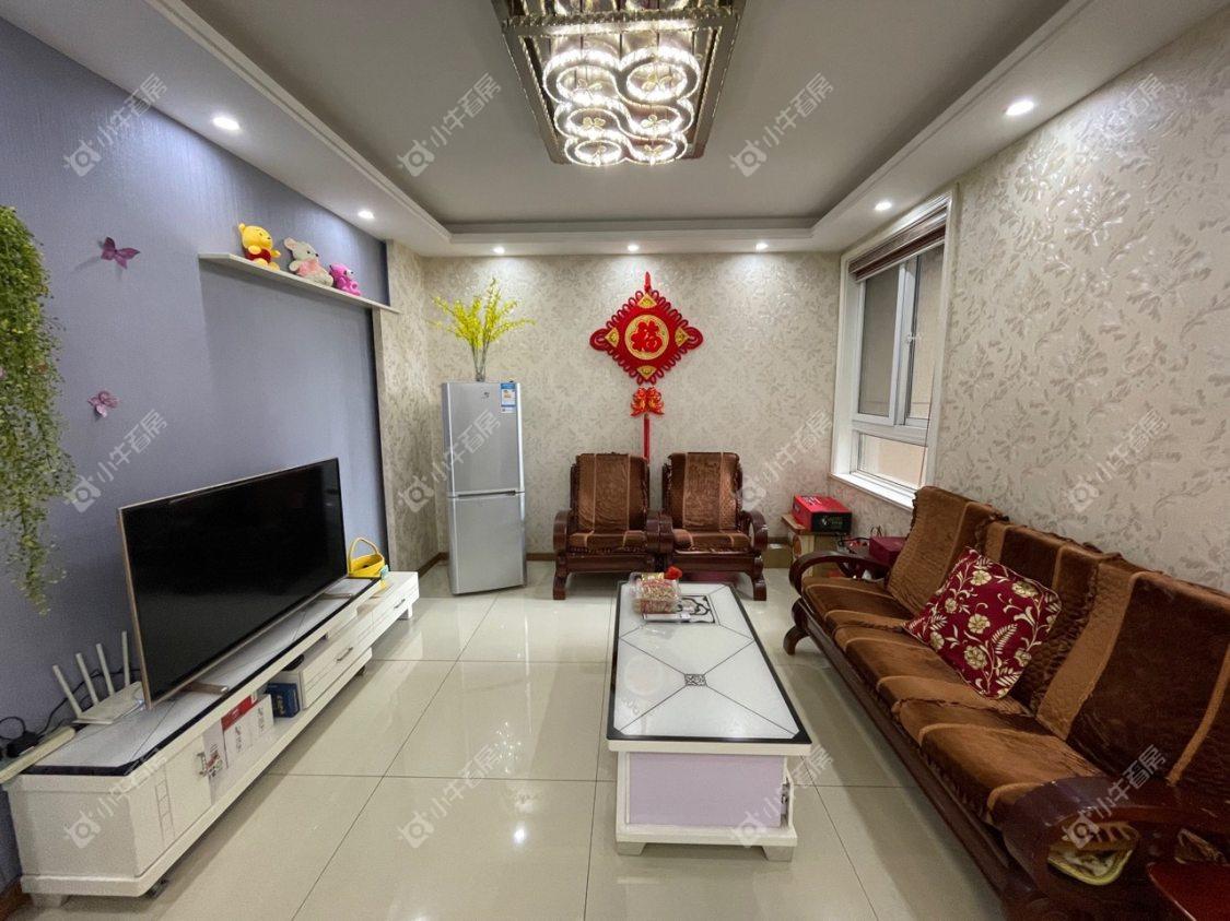 镇江南门花园在售二手房源室内图_小牛看房