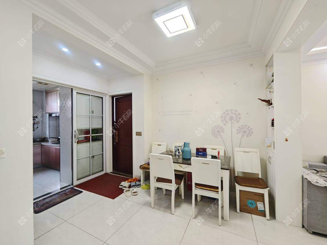 镇江滨河凤凰城在售二手房源室内图_小牛看房