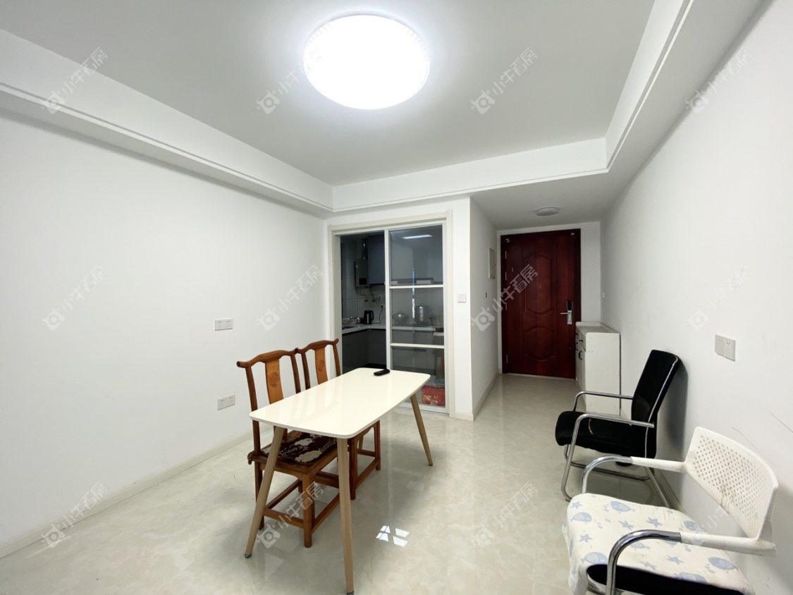 镇江碧桂园樾府在售二手房源室内图_小牛看房