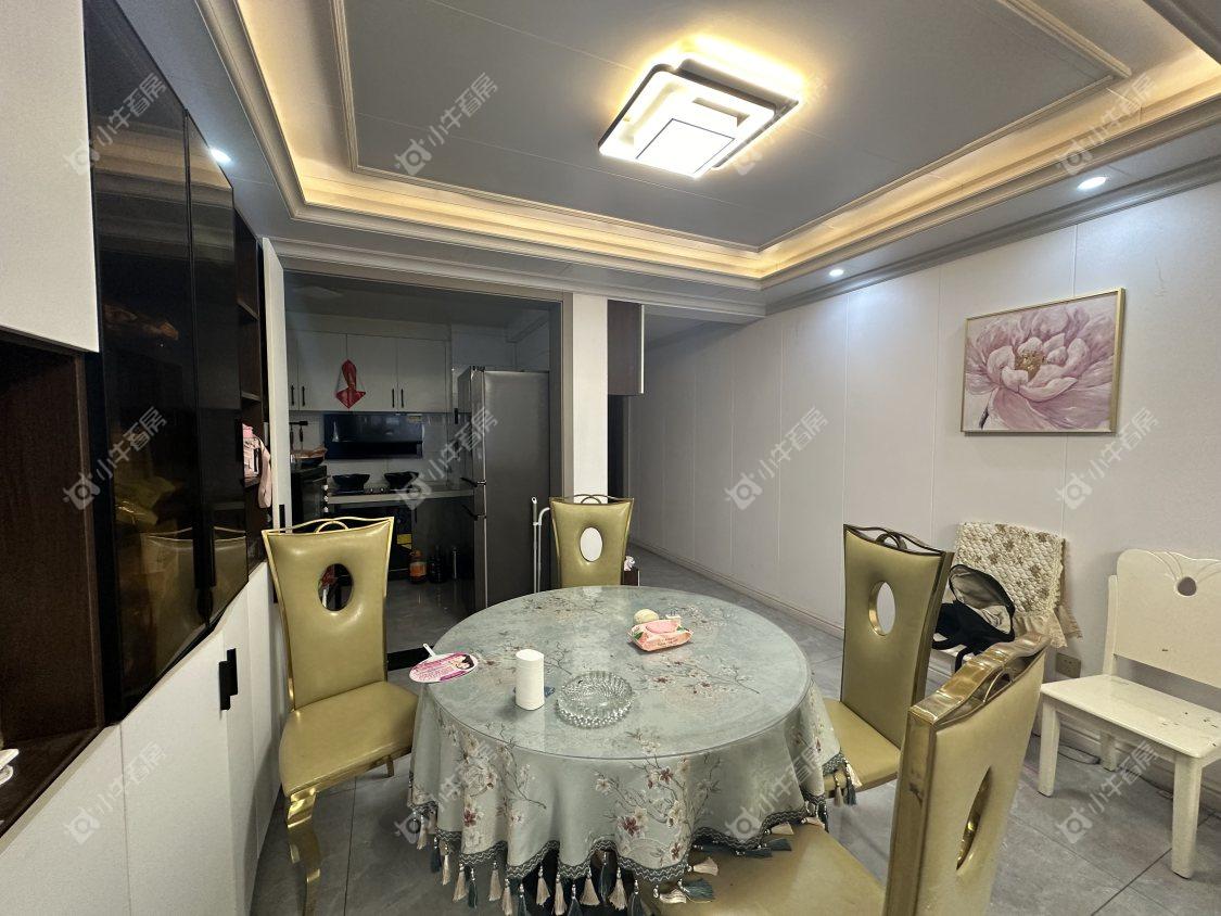 镇江凤熹台在售二手房源室内图_小牛看房