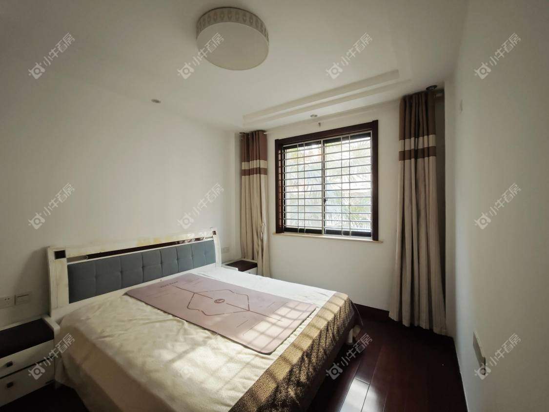 镇江世纪豪都在售二手房源室内图_小牛看房