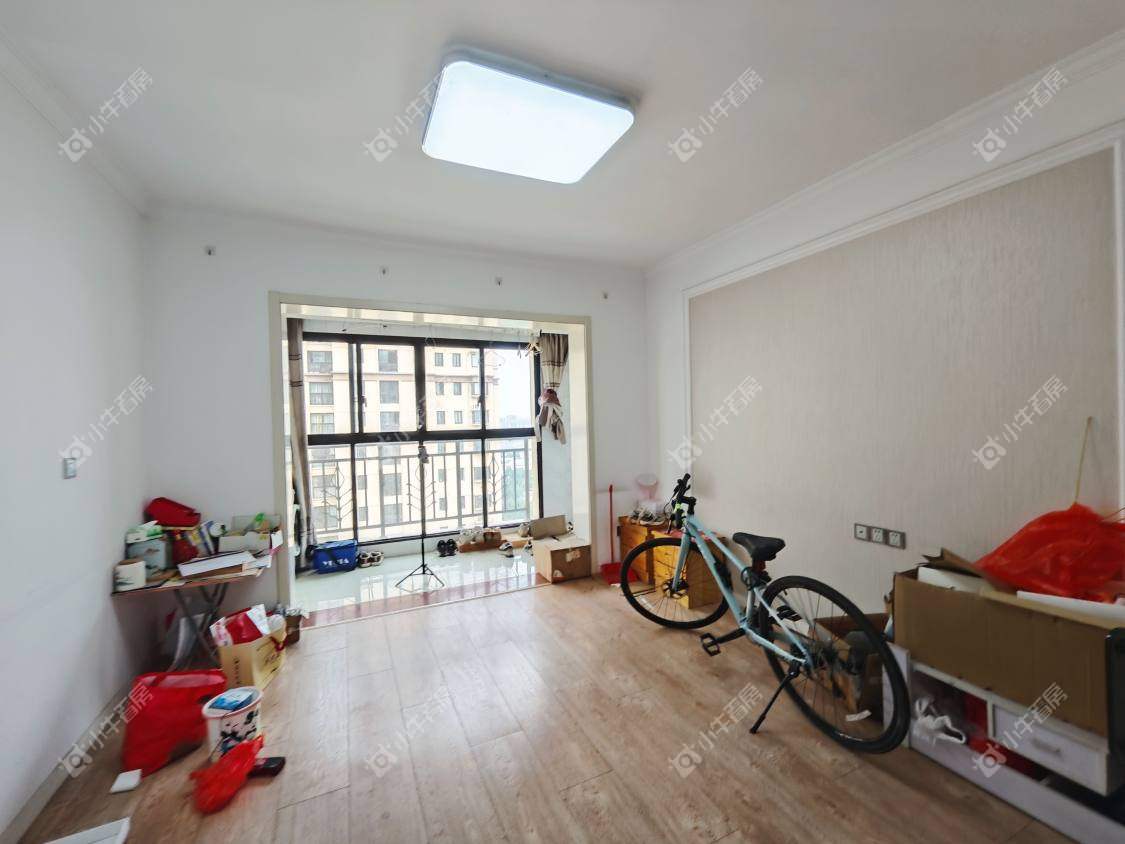 镇江天悦名城在售二手房源室内图_小牛看房