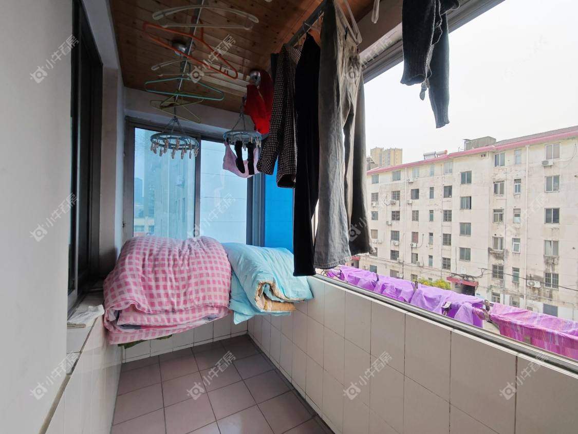 镇江幸福小区在售二手房源室内图_小牛看房