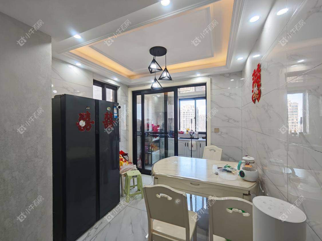 镇江嘉源首府在售二手房源室内图_小牛看房