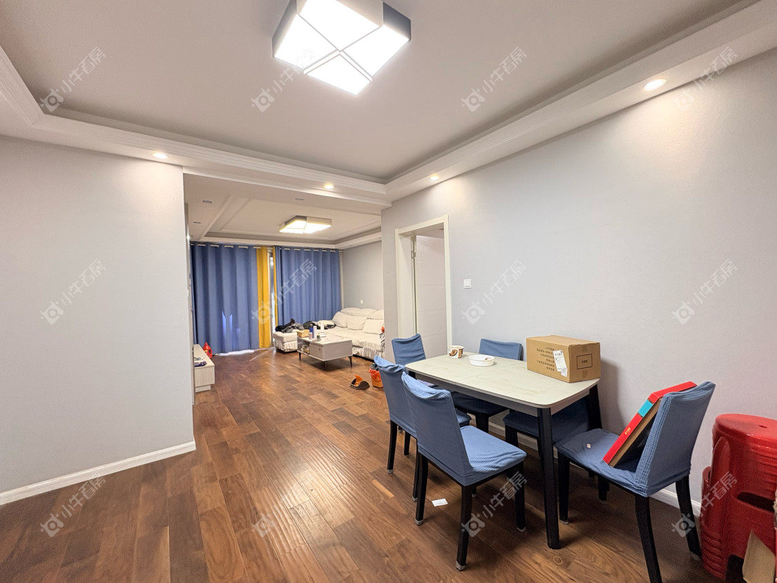 镇江汇金天地在售二手房源室内图_小牛看房