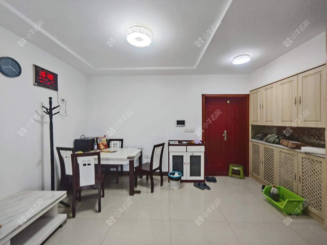 镇江金凤凰在售二手房源室内图_小牛看房