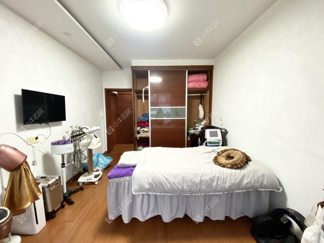 镇江中心嘉园在售二手房源室内图_小牛看房