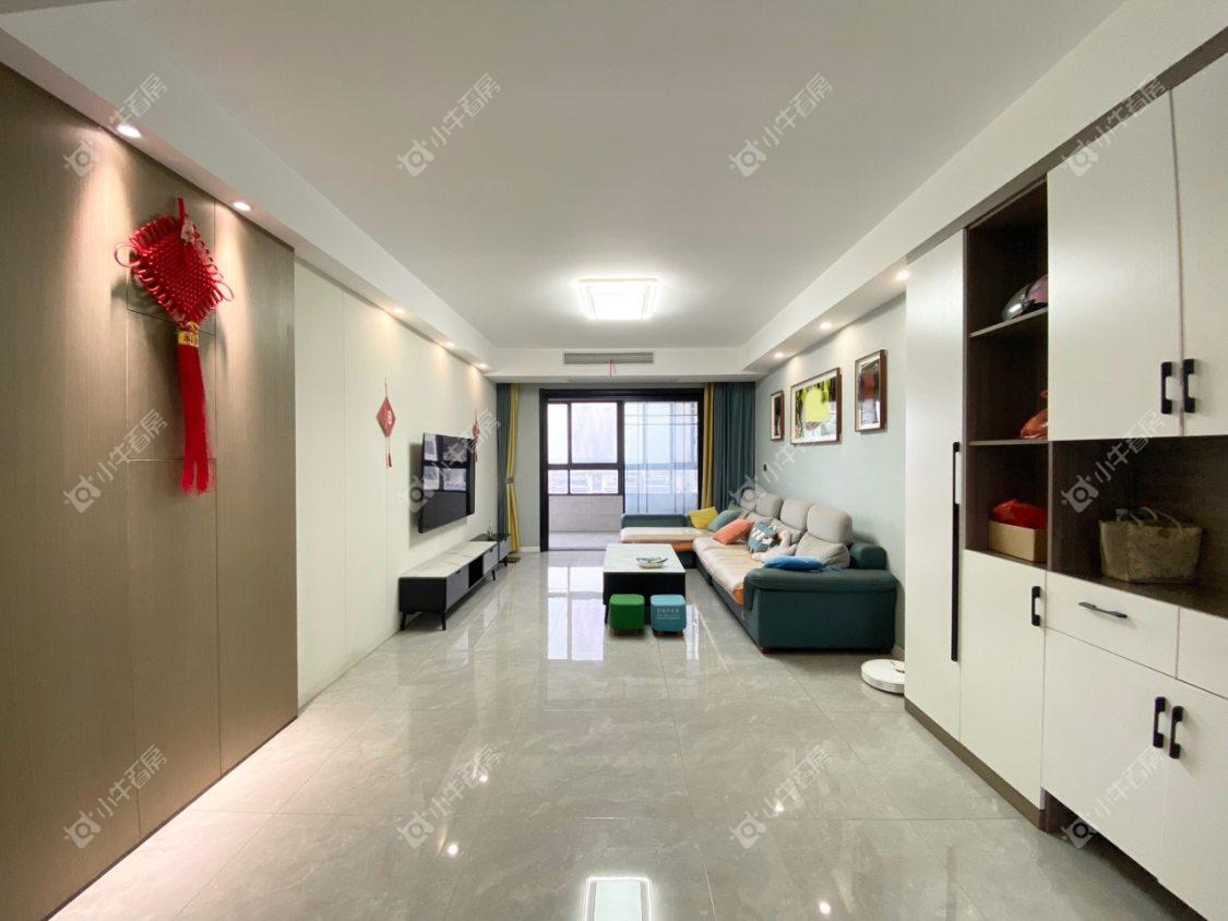 镇江凤凰郡在售二手房源室内图_小牛看房