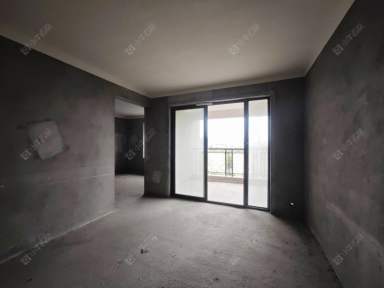 镇江信达香堤国际2室2厅1卫在售二手房房源图片