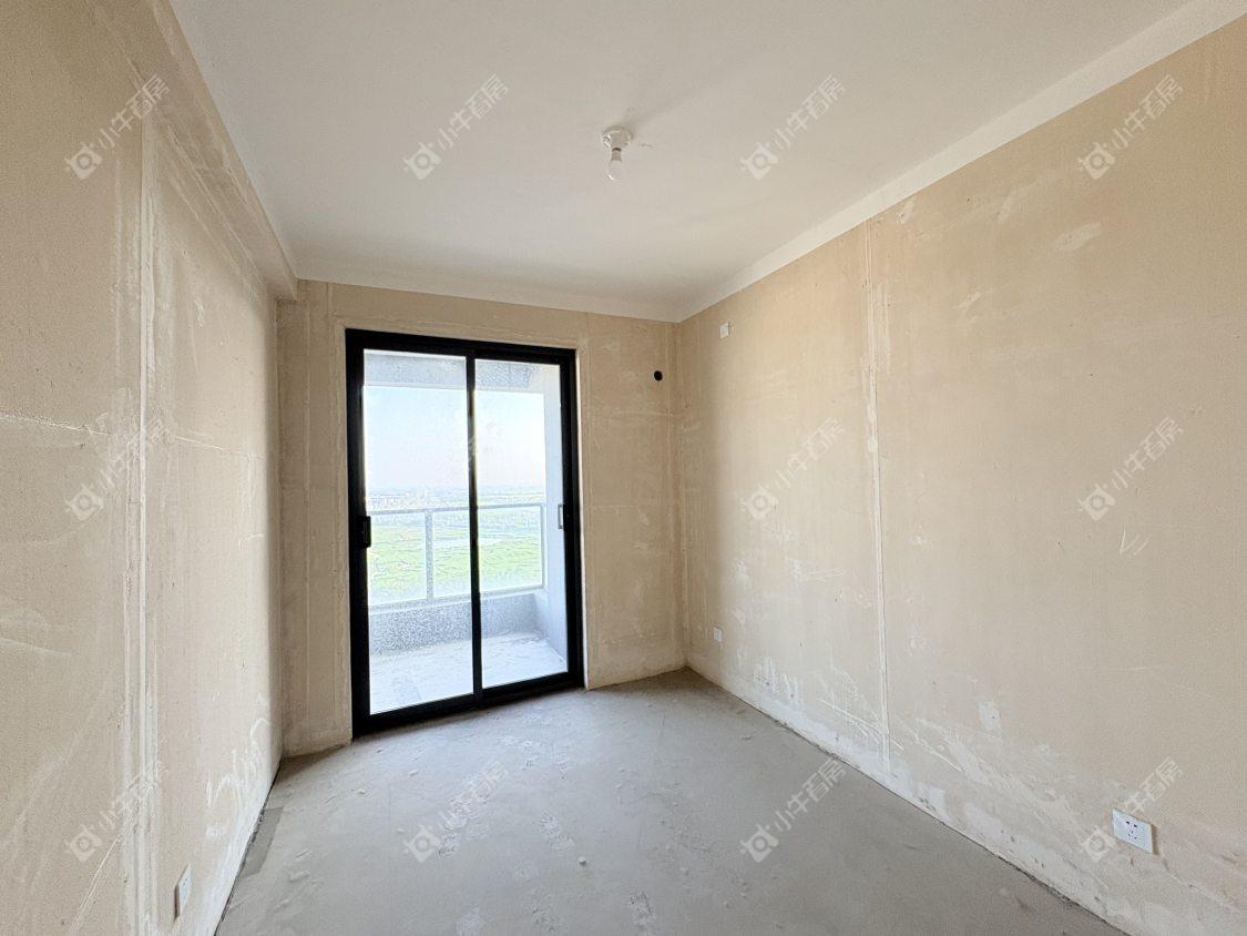 镇江融创华南映在售二手房源室内图_小牛看房