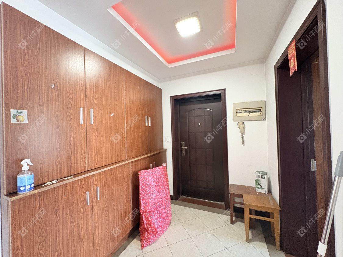 镇江开泰苑在售二手房源室内图_小牛看房