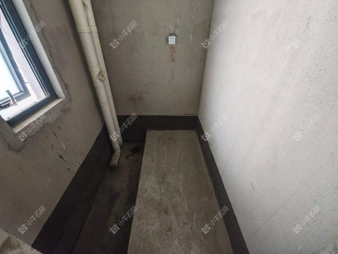 镇江融创华南映在售二手房源室内图_小牛看房