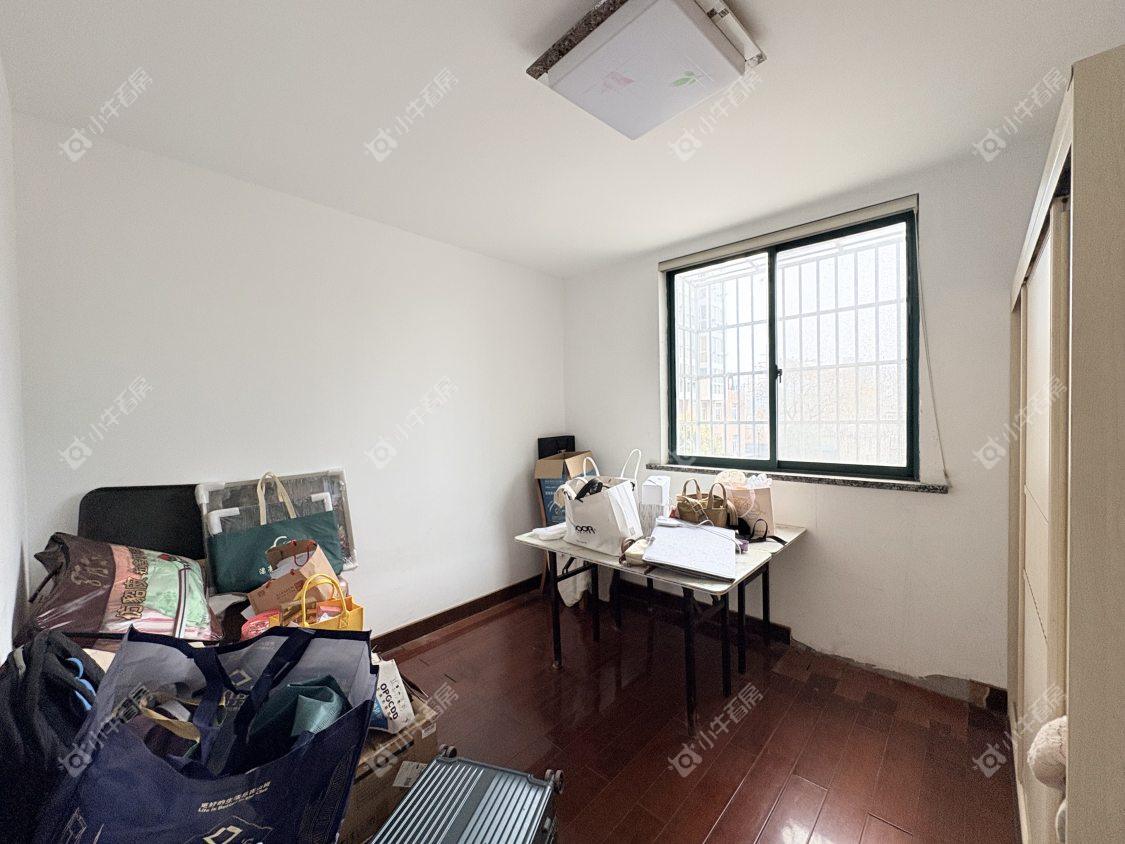 镇江锦都佳苑在售二手房源室内图_小牛看房