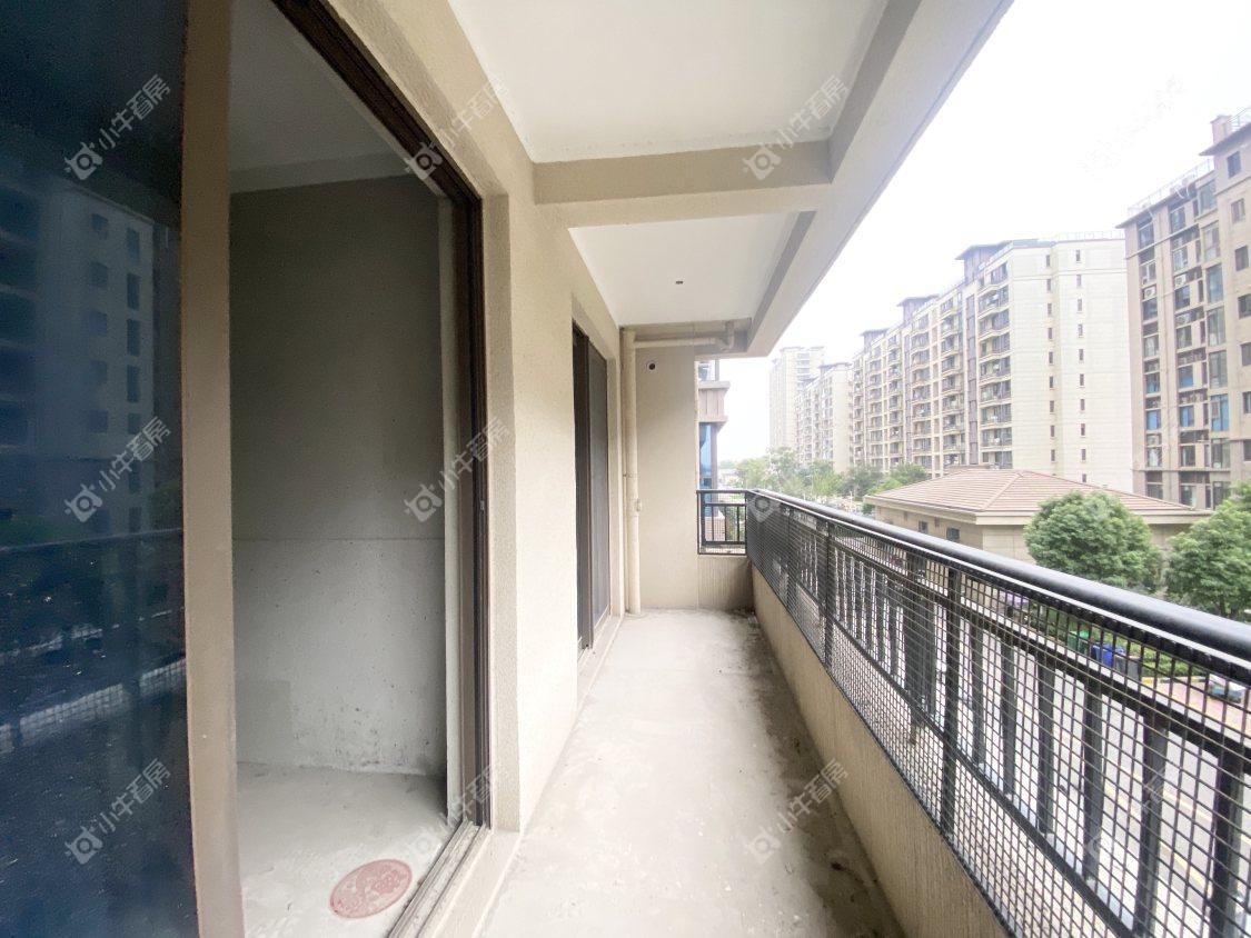 镇江碧桂园樾府在售二手房源室内图_小牛看房