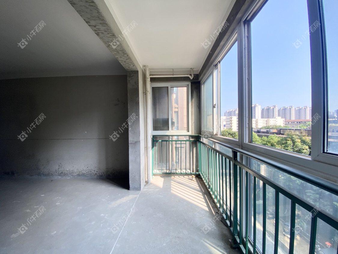 镇江南门花园在售二手房源室内图_小牛看房