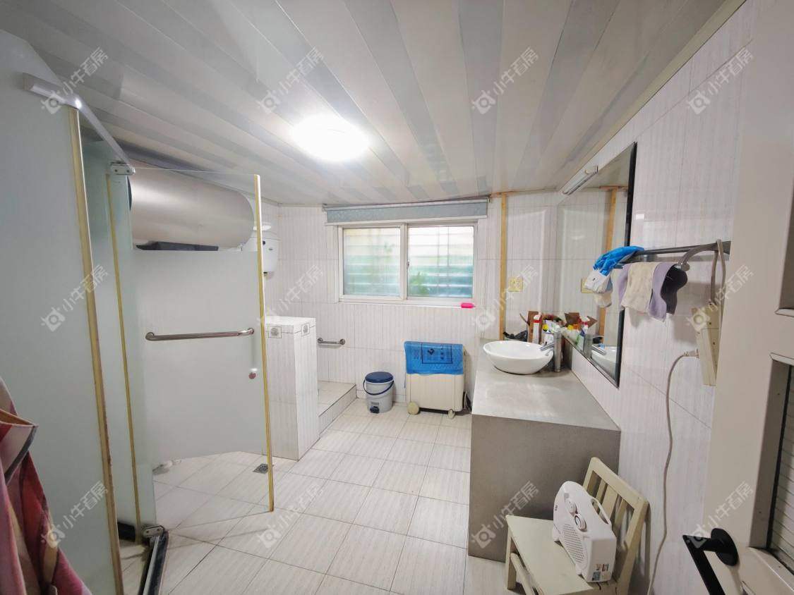 镇江华侨新村在售二手房源室内图_小牛看房