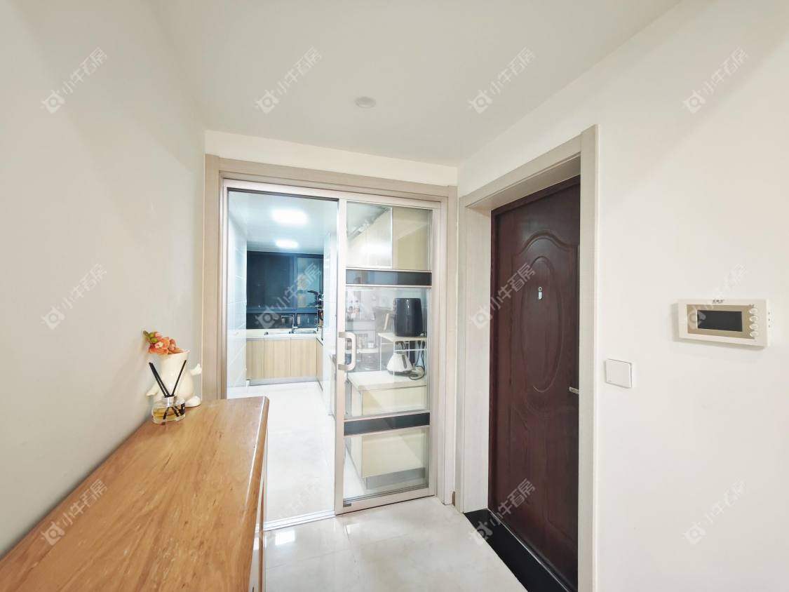 镇江荣城国际一期在售二手房源室内图_小牛看房