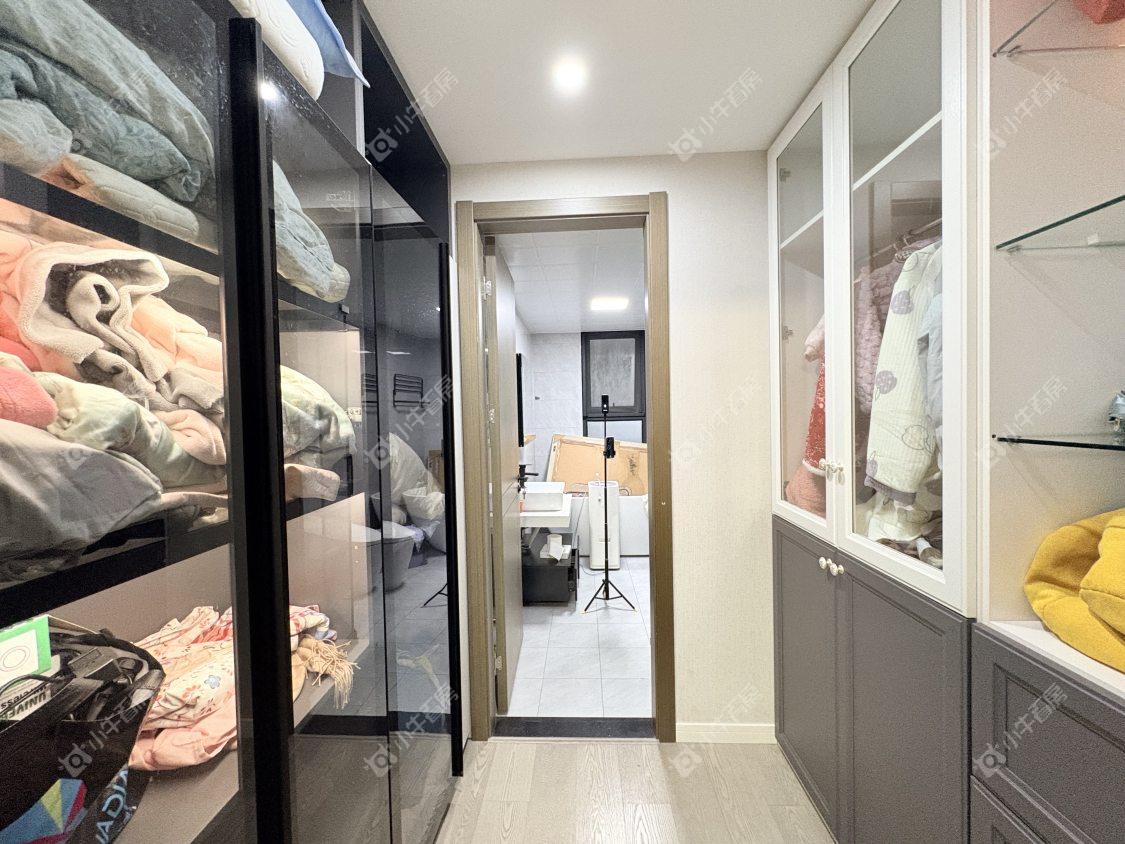 镇江万善上院在售二手房源室内图_小牛看房