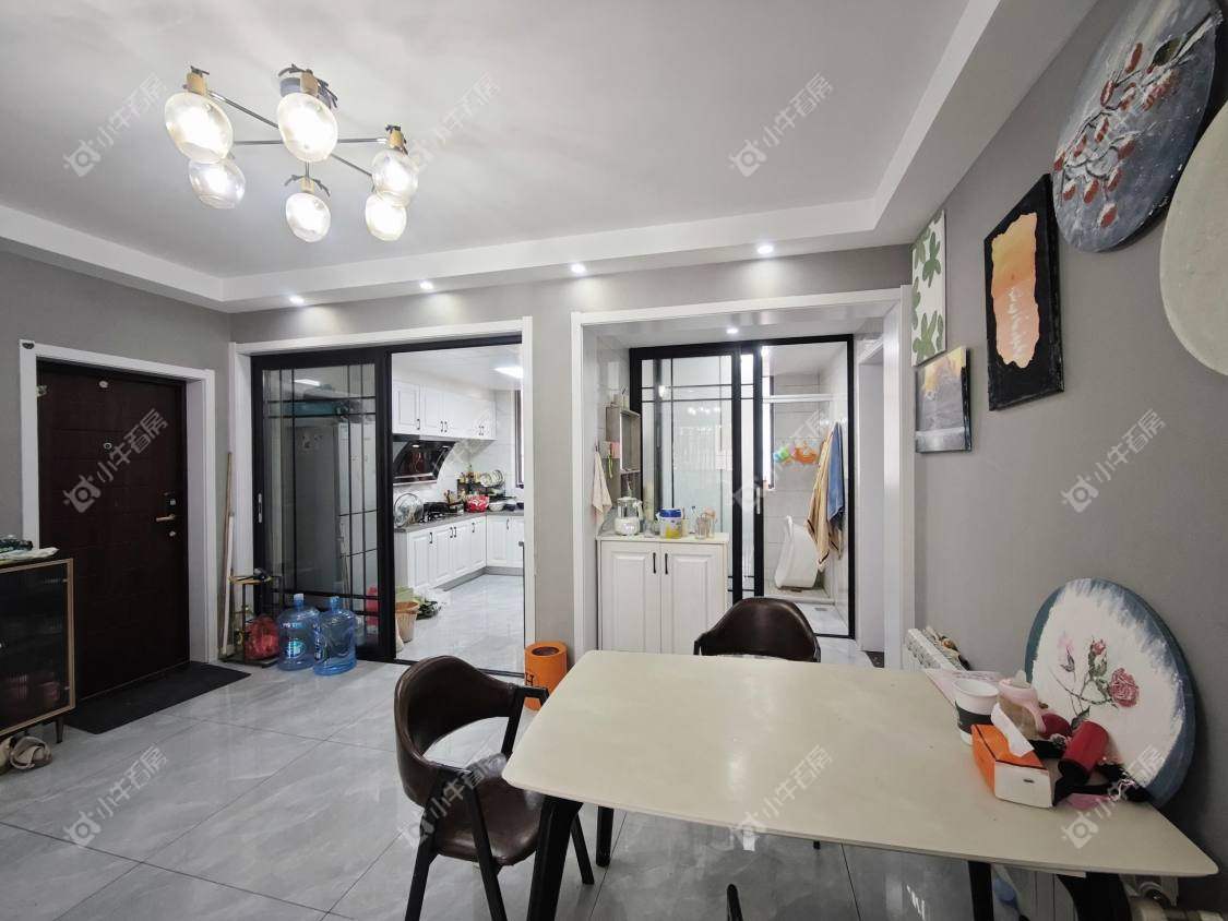 镇江中山路云阳医院住宅楼在售二手房源室内图_小牛看房