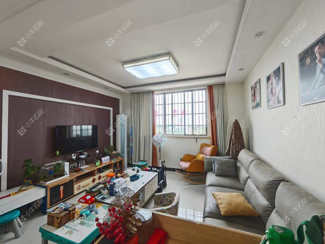 镇江玉乳泉小区在售二手房源室内图_小牛看房