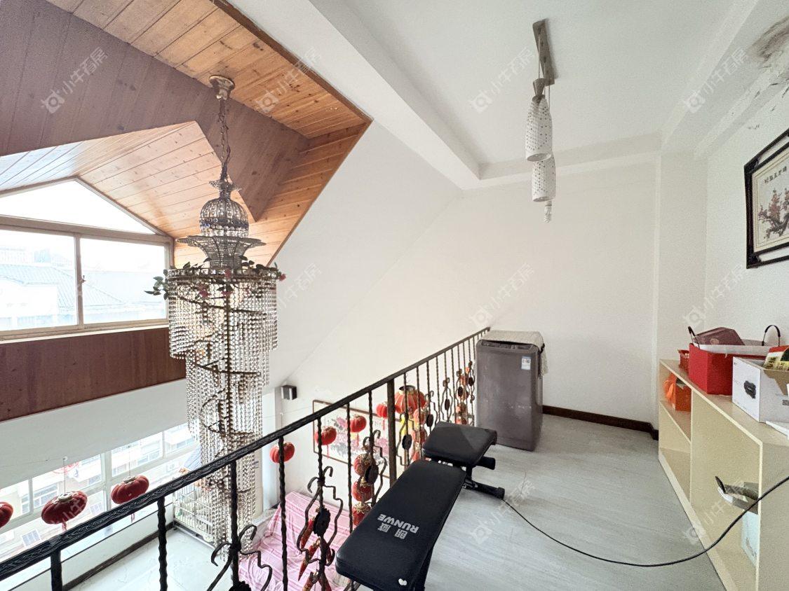 镇江凤翔花园在售二手房源室内图_小牛看房