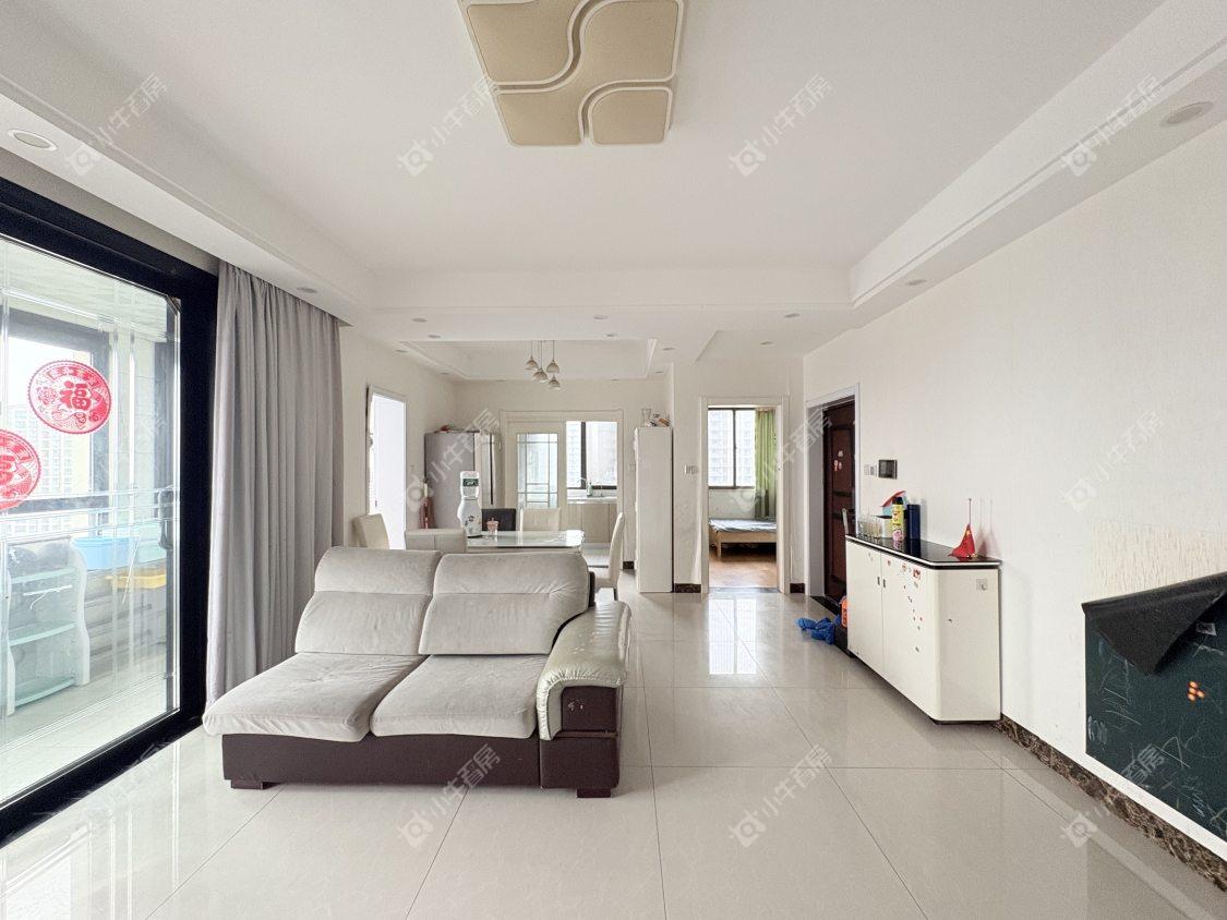 镇江昆仑华府在售二手房源室内图_小牛看房